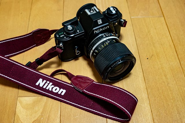 アリバイ日記: 【カメラ遊び】NIKON EMのモルトを張り替えたよ〜！