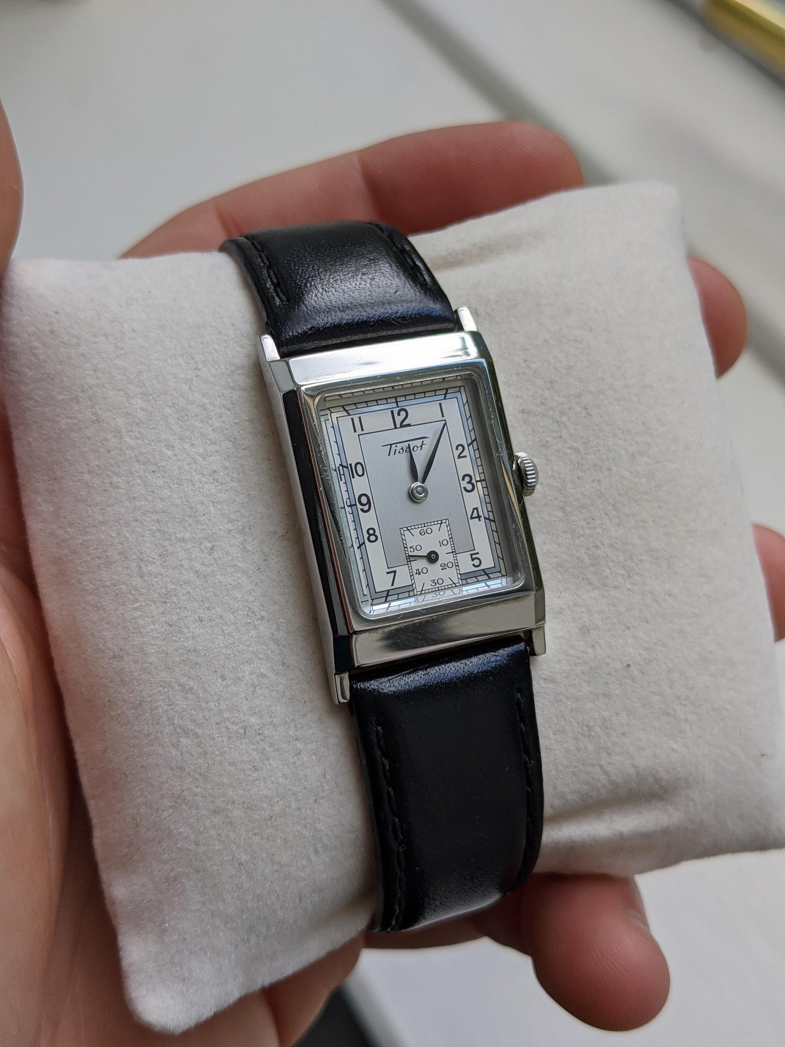 Tissot] Z173 Heritage Art Deco - Lisboa Quartz : r/Watches