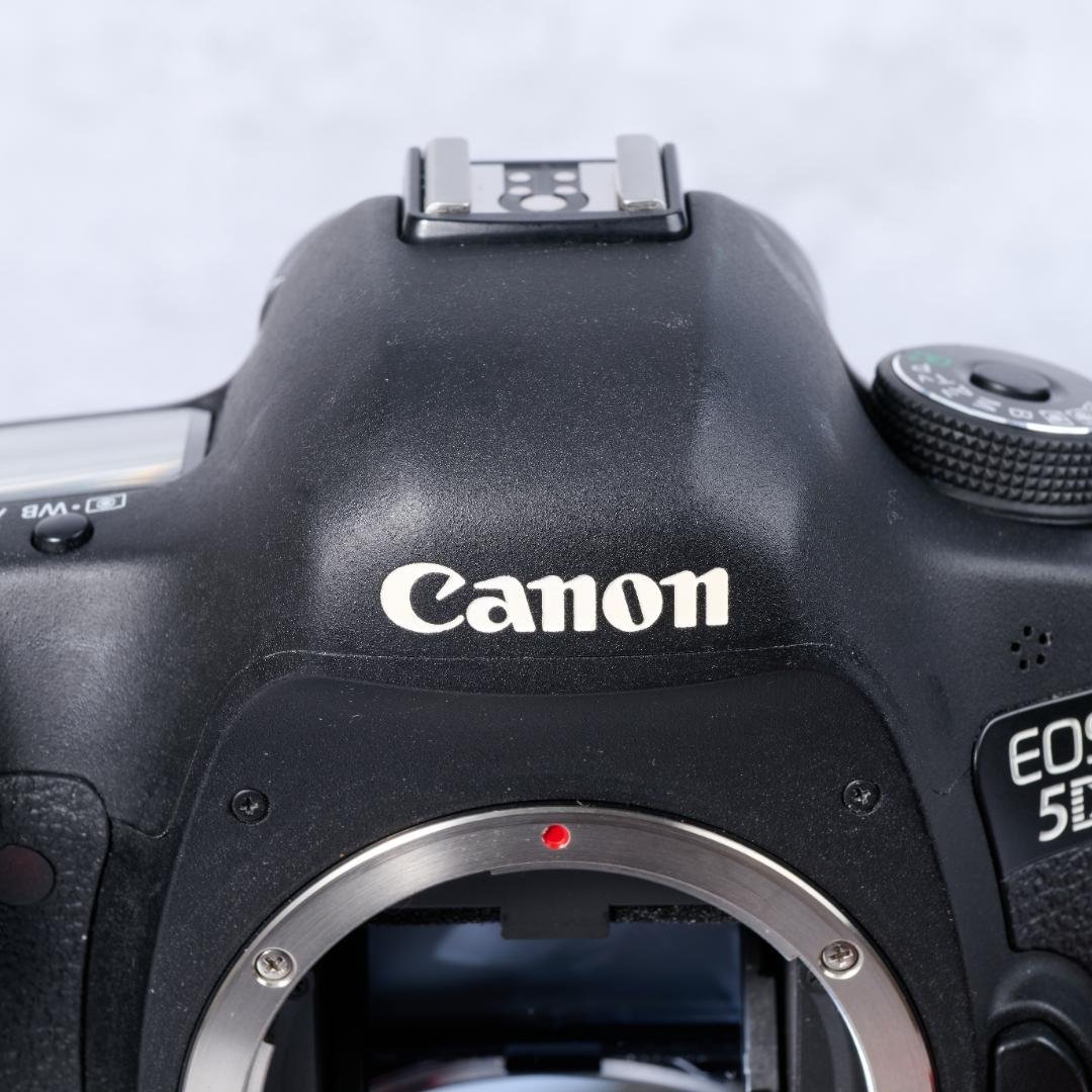 Canon EOS 5D Mark III 箱、付属品あり