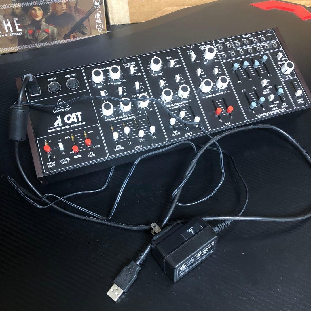 Behringer CAT アナログシンセサイザー BehringerがOctave CATをモデルにしたデュオフォニックアナログ