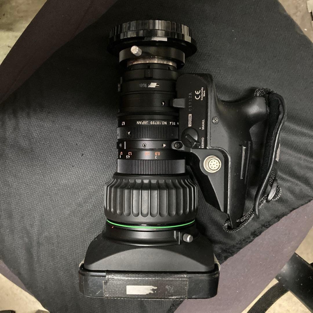 キヤノン18倍レンズ プロ・ハイアマ向け大口径超望遠レンズ2機種を発売 大幅な小型・軽量化