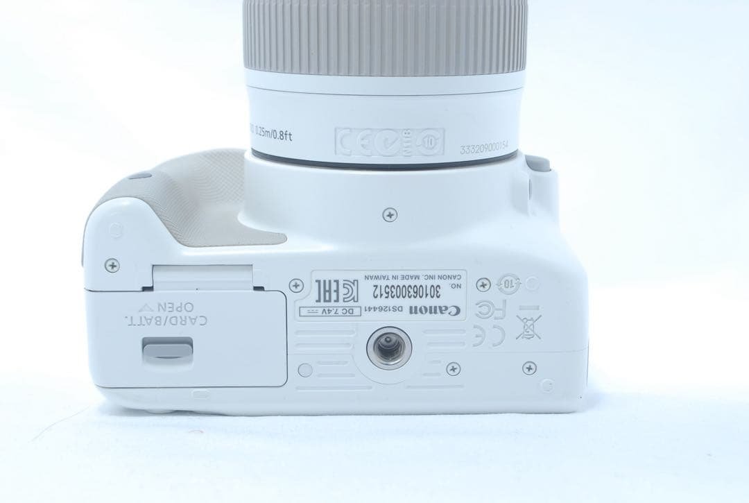 大人気⭐️ホワイト 一眼レフ Canon kiss X7⭐️高性能レンズ⭐️スマホ転送